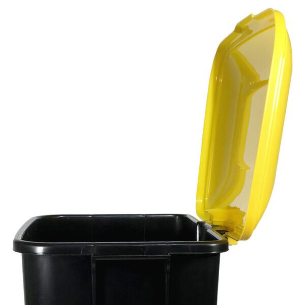 3154_cubo_basura_pedal_plastico_amarillo_general_5.jpg Cubo de Basura con Pedal | Capacidad de 80 litros | Cubo Reciclaje | Cubo de Basura Orgánico Cocina | 1 unidad Piezas Extraíbles | Limpieza Fácil | con ruedas |