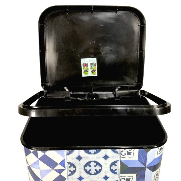 COM-FORT HOUSE | Cubo de Basura con Pedal | Capacidad de 37 litros | Cubo Reciclaje | Color Negro Metalizado | Cubo de Basura Orgánico Cocina | 1 unidad | Piezas Extraíbles | Limpieza Fácil |