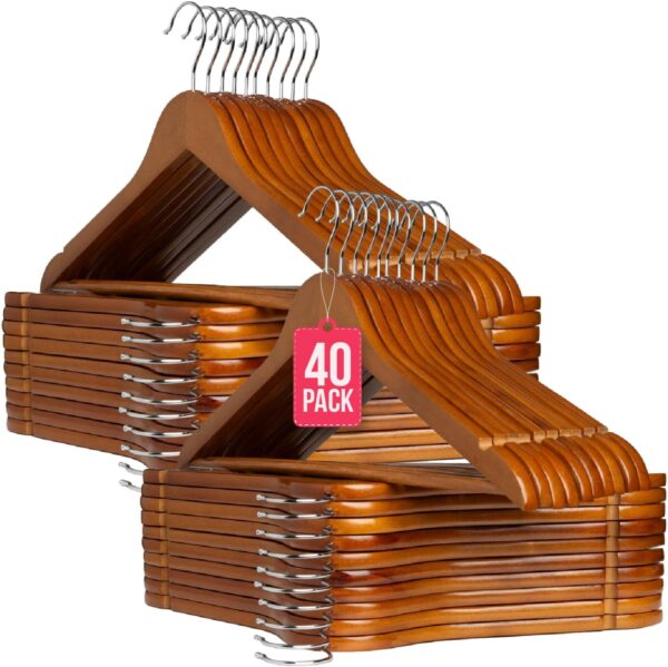 COM-FORT HOUSE - Pack de 40 Perchas de Madera Maciza Nogal con Gancho Giratorio 360° y Muescas Antideslizantes - con Barra para Pantalones - Alta Resistencia